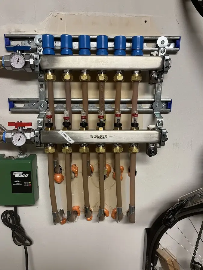 Plumber performing Leak Detection at a residential property in Milwaukie